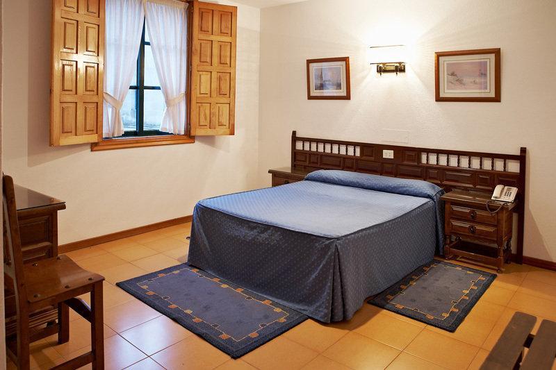 Hospederia Monasterio De Poio Hotell Exteriör bild