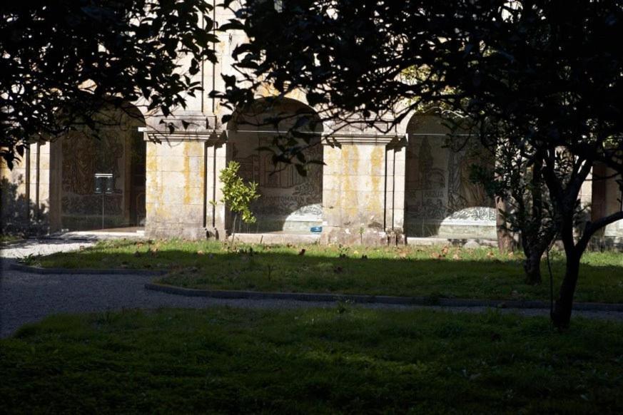 Hospederia Monasterio De Poio Hotell Exteriör bild