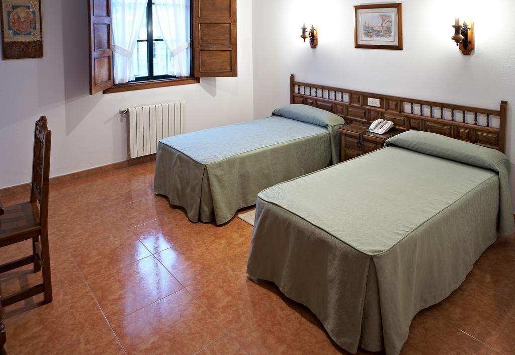 Hospederia Monasterio De Poio Hotell Exteriör bild